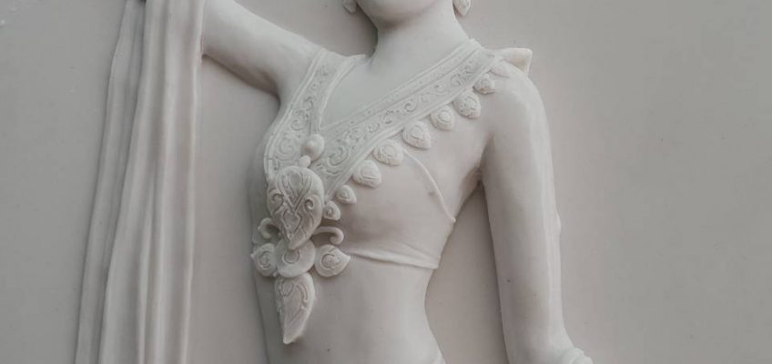 นางอัปสรตกแต่งผนัง